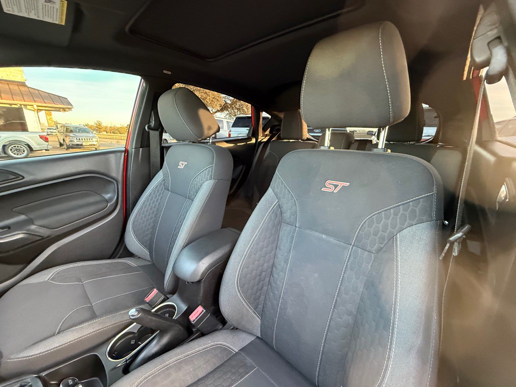 2014 Ford Fiesta Image 17