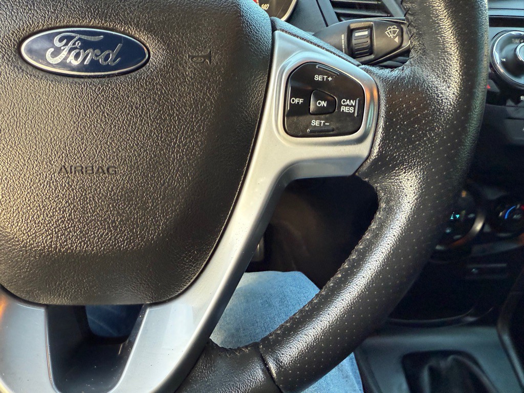 2014 Ford Fiesta Image 31