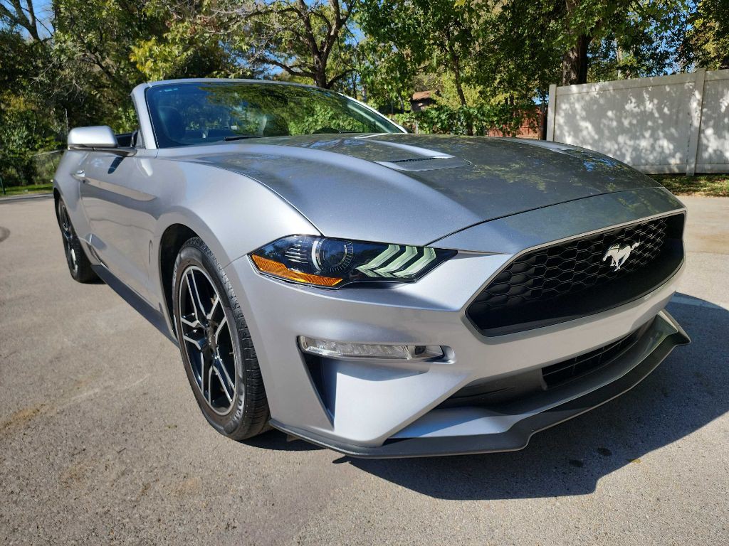 2020 Ford Mustang Image 2