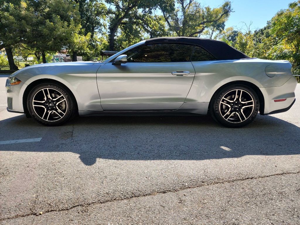 2020 Ford Mustang Image 6