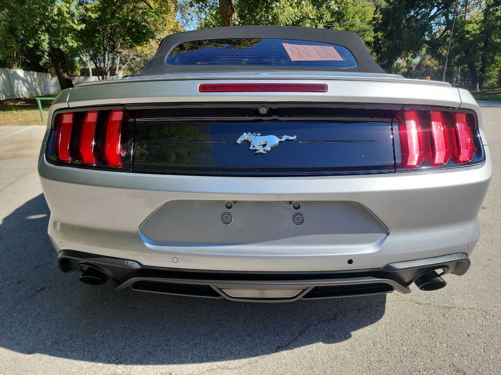 2020 Ford Mustang Image 8