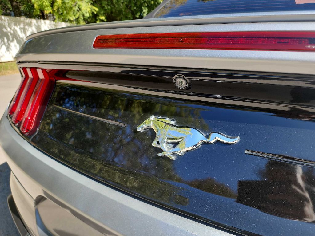 2020 Ford Mustang Image 9