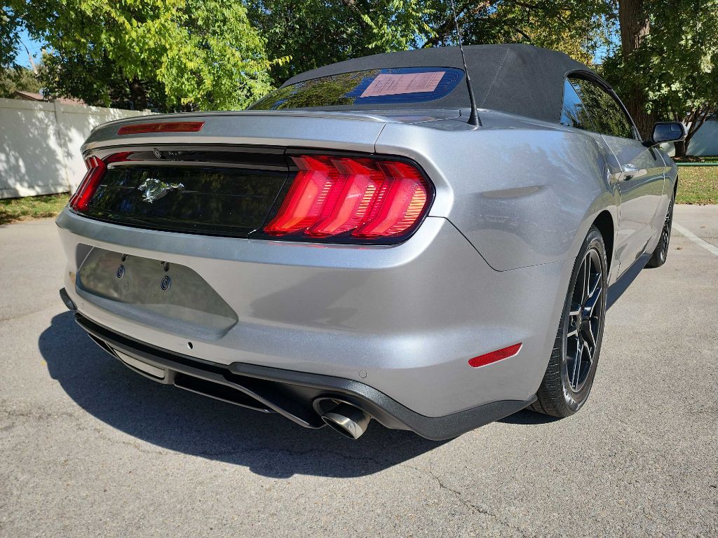 2020 Ford Mustang Image 10