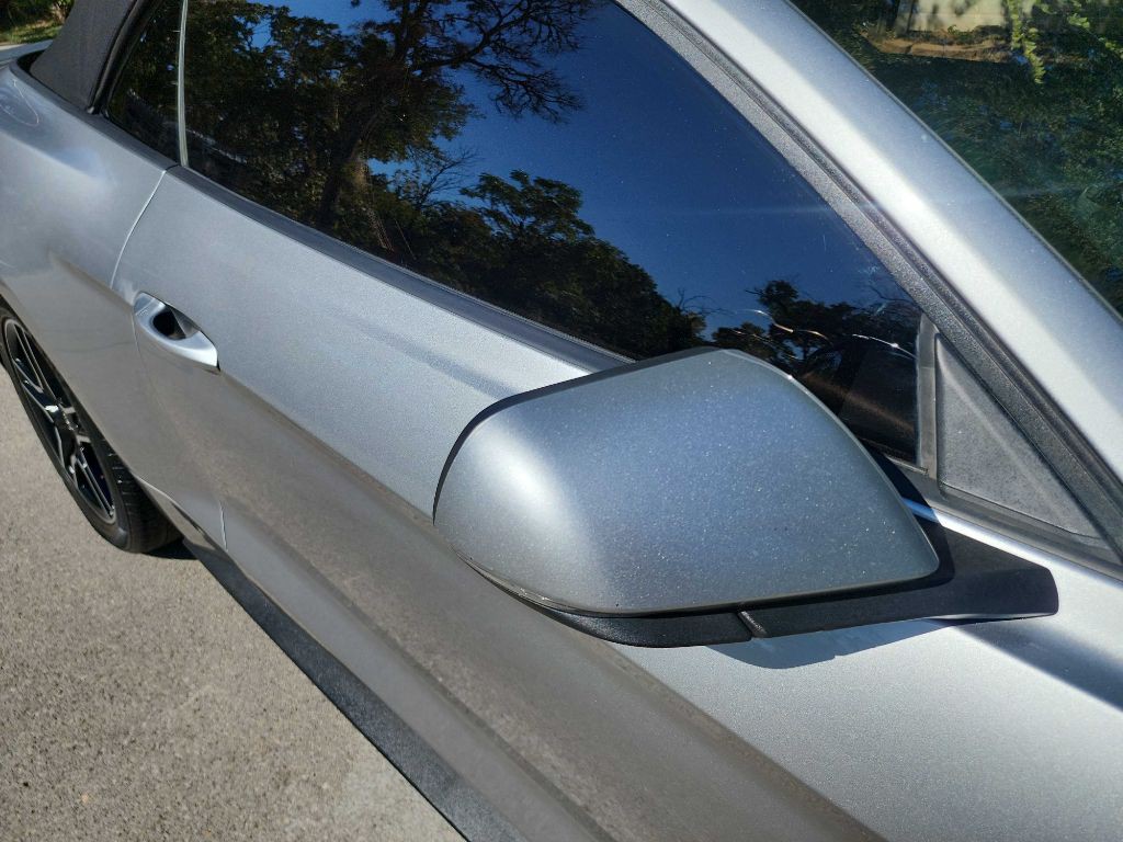 2020 Ford Mustang Image 12