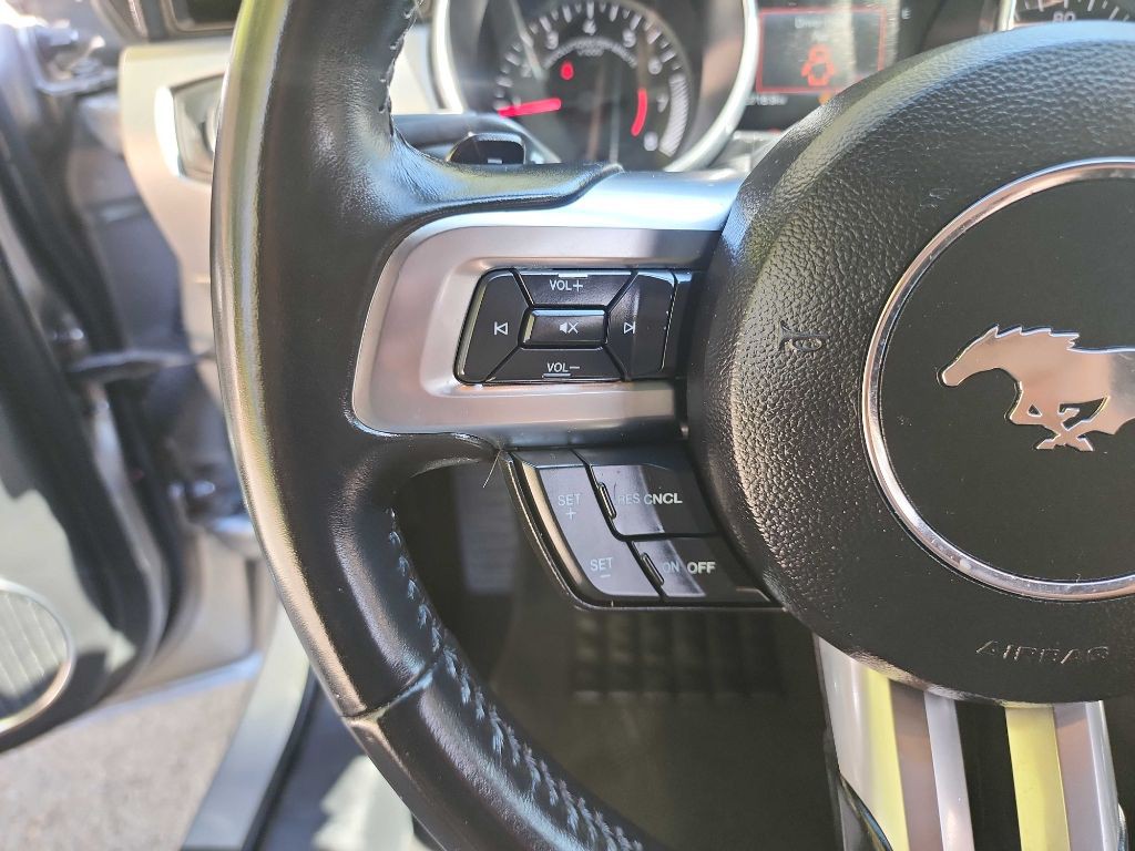 2020 Ford Mustang Image 18