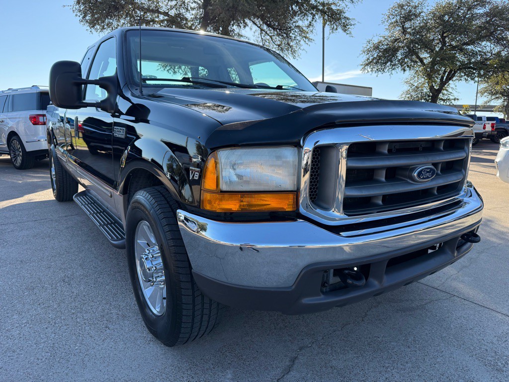 1999 Ford F-250 Image 1