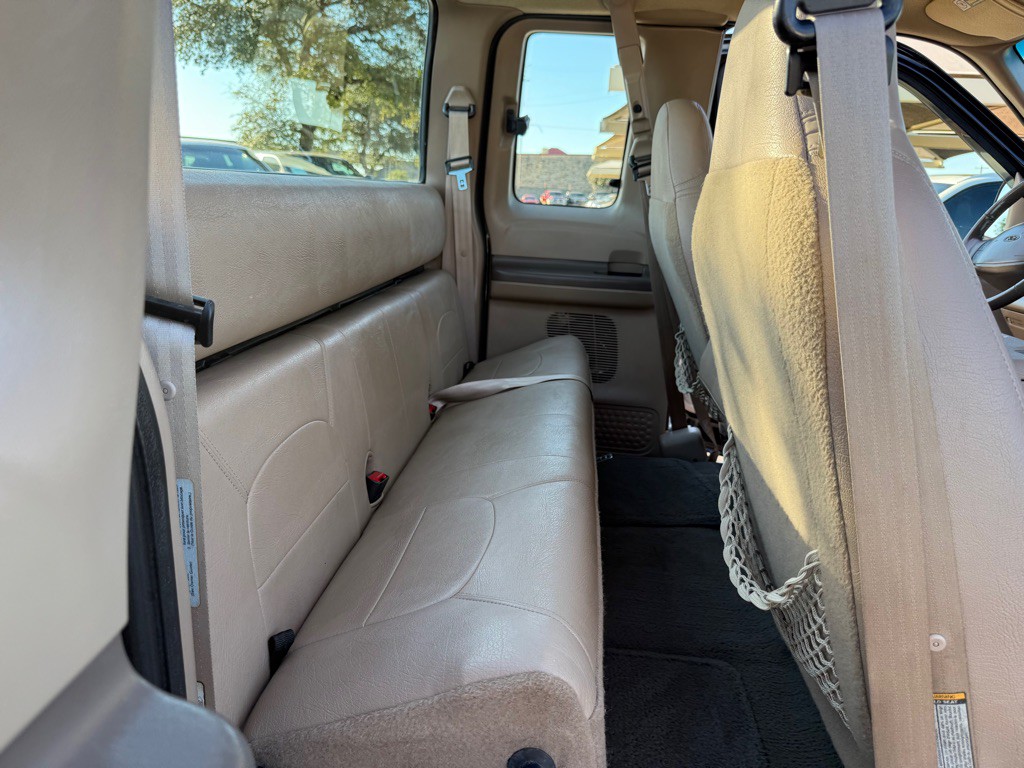 1999 Ford F-250 Image 18