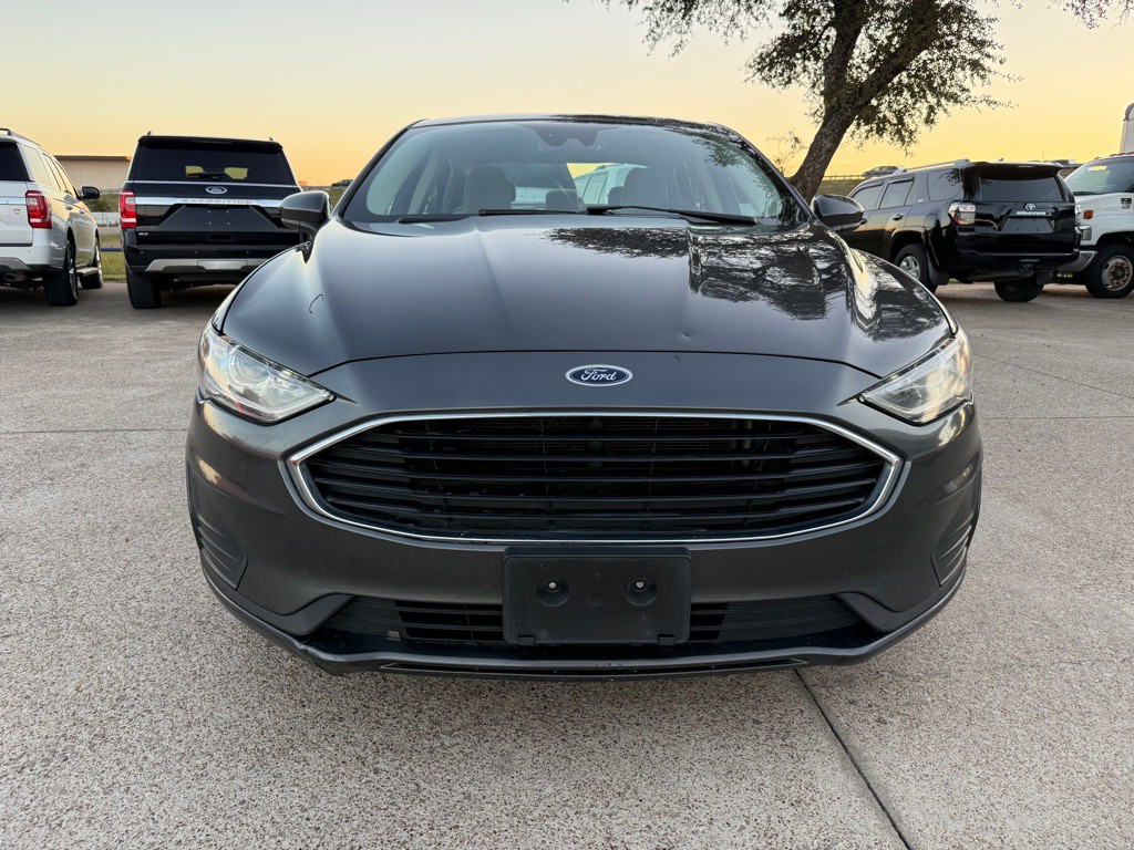 2020 Ford Fusion Image 2