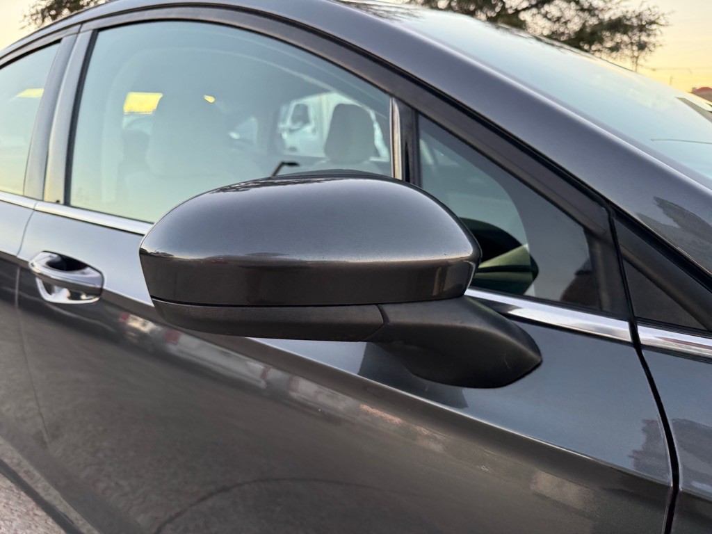 2020 Ford Fusion Image 10