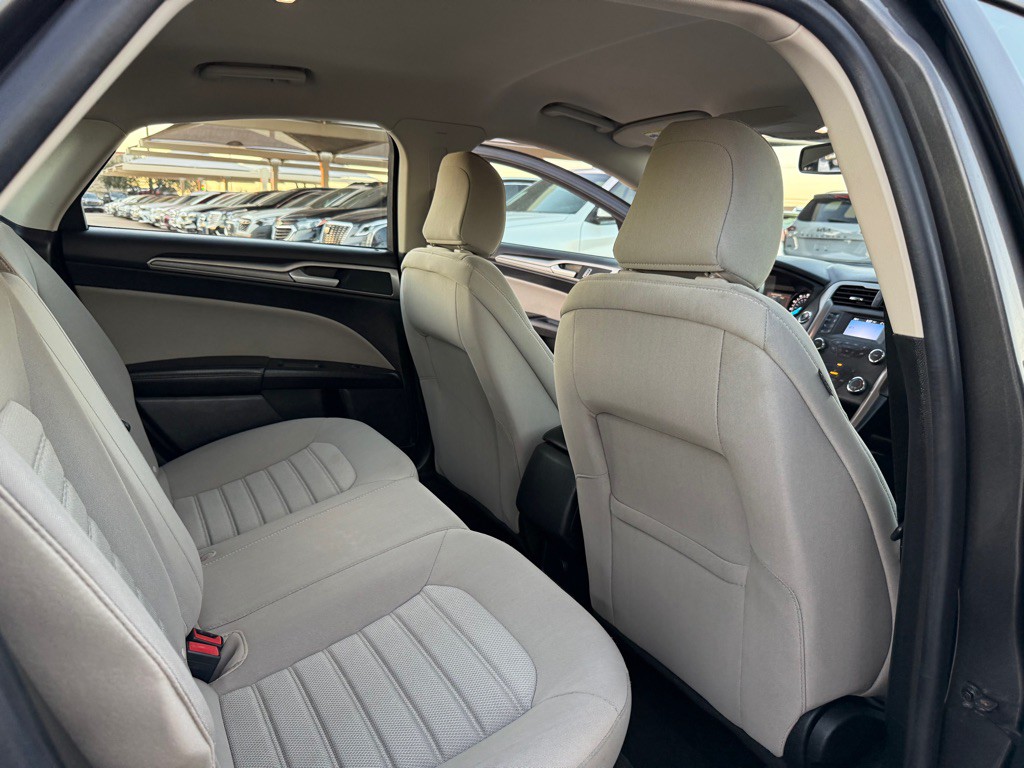 2020 Ford Fusion Image 15