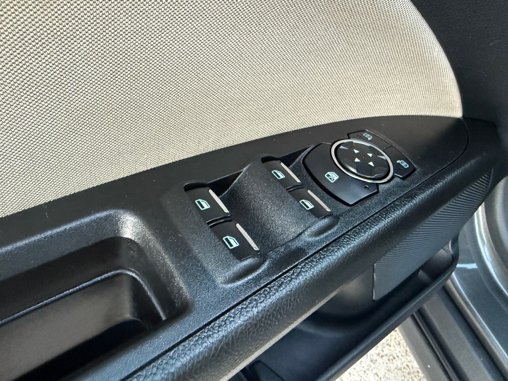 2020 Ford Fusion Image 18