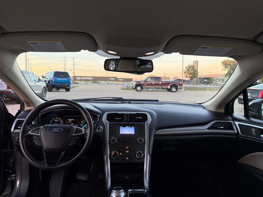 2020 Ford Fusion Image 19