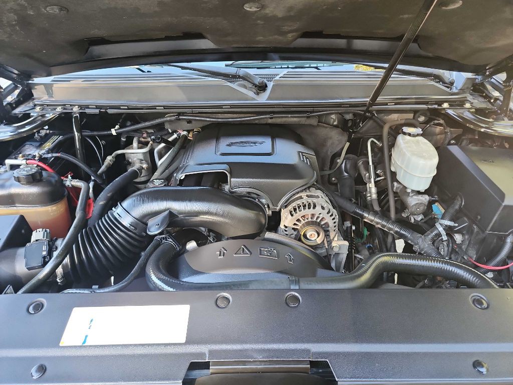 2010 Chevrolet Suburban Image 36