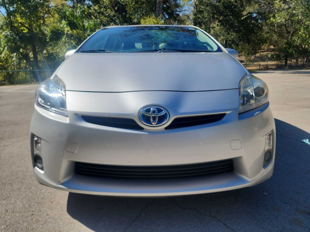 2010 Toyota Prius Image 2