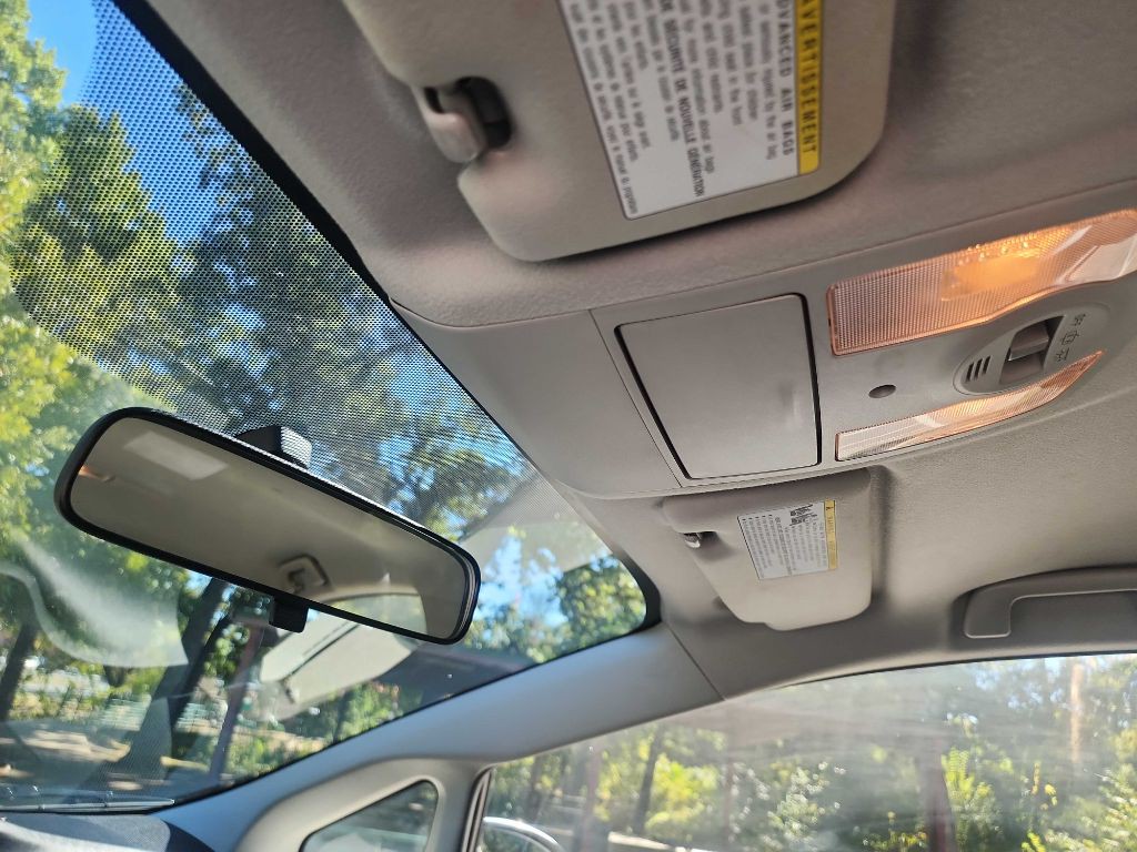 2010 Toyota Prius Image 20