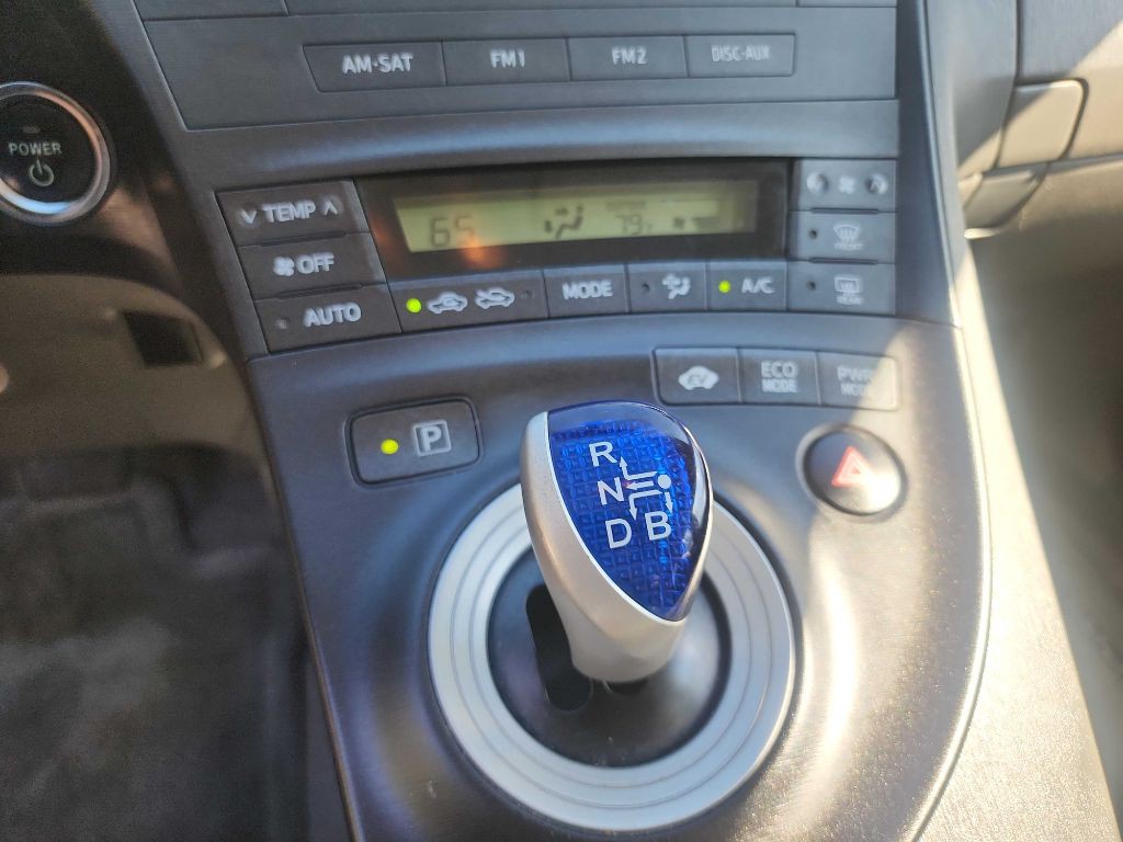 2010 Toyota Prius Image 21