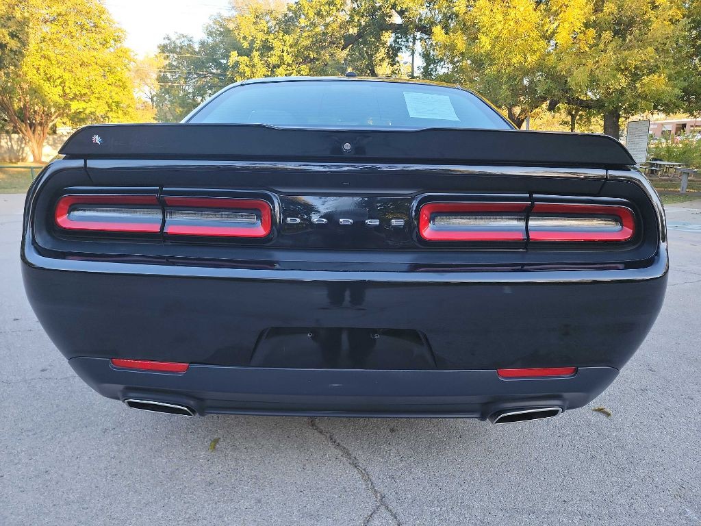 2019 Dodge Challenger Image 6