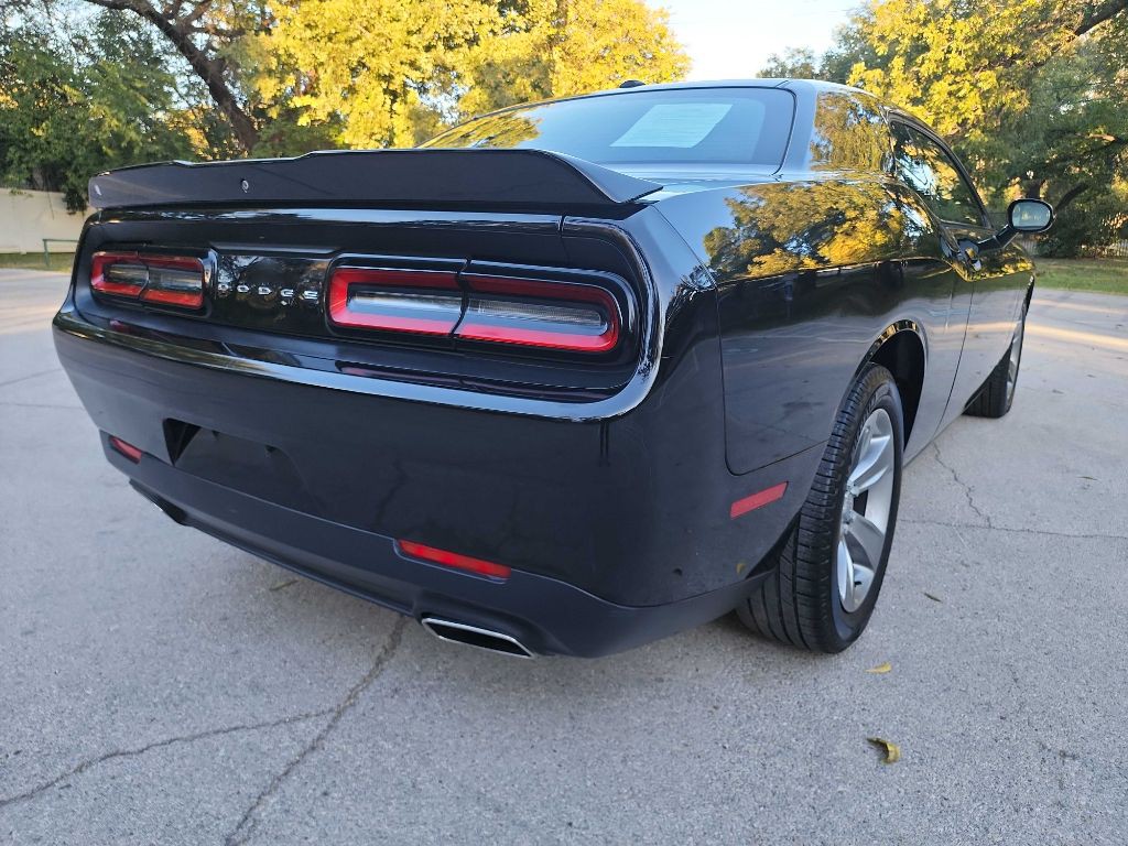 2019 Dodge Challenger Image 8