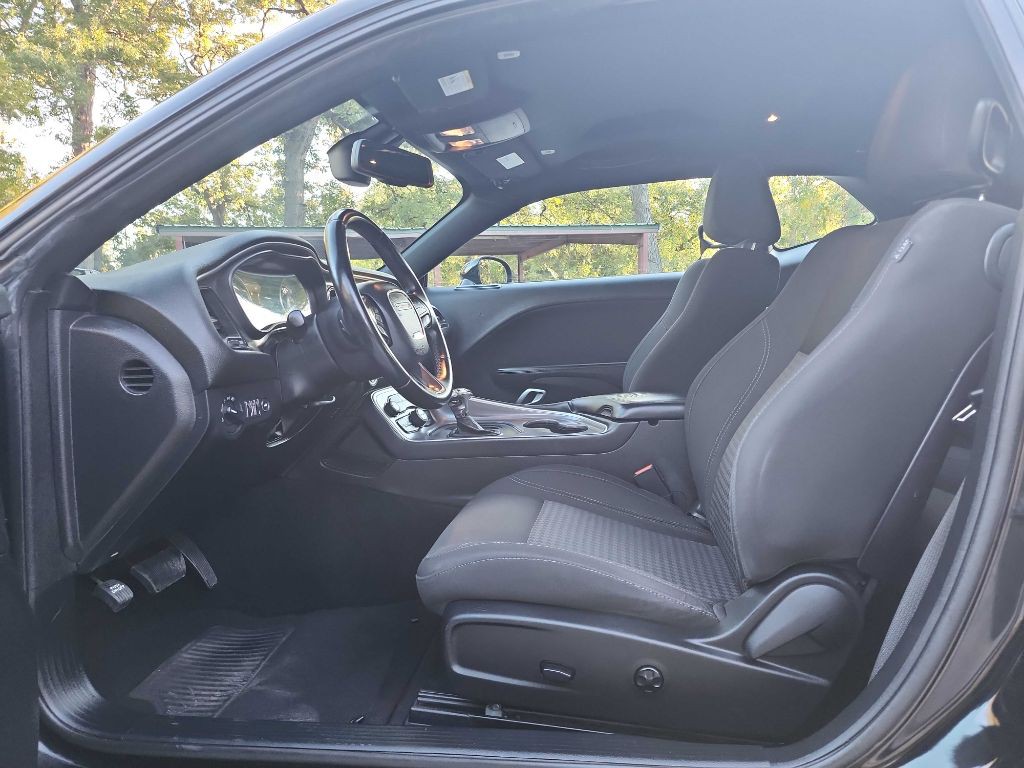 2019 Dodge Challenger Image 13