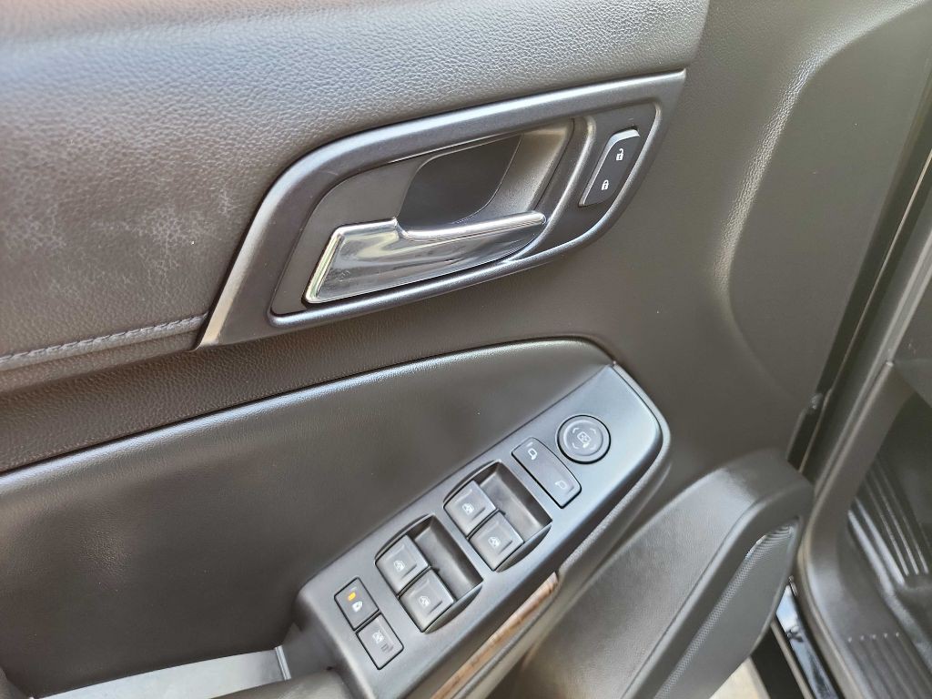 2015 Chevrolet Tahoe Image 12