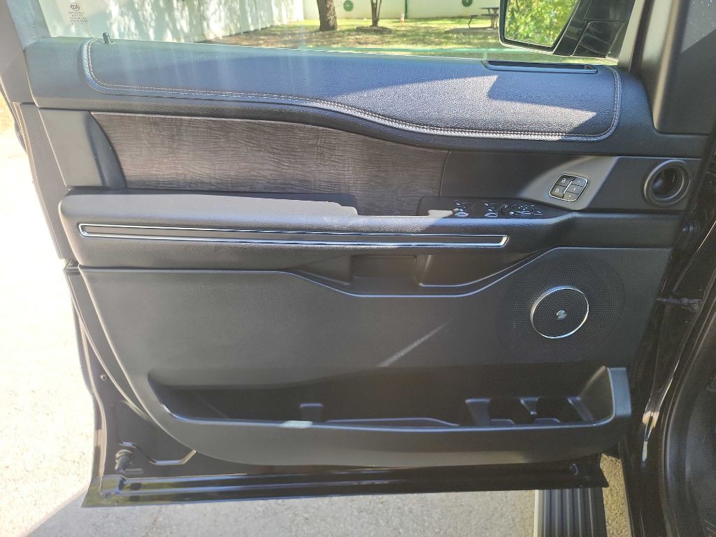 2020 Ford Expedition Image 13