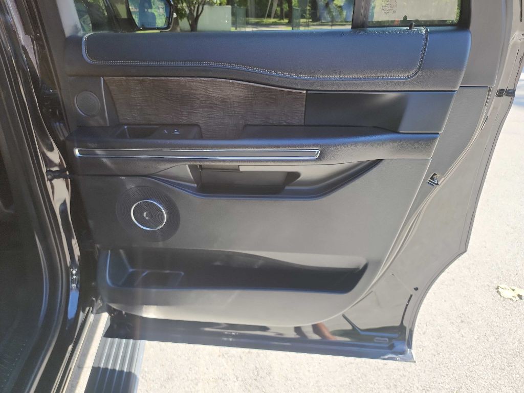 2020 Ford Expedition Image 41