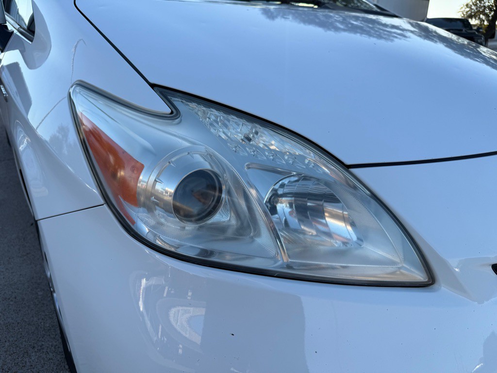 2013 Toyota Prius Image 10