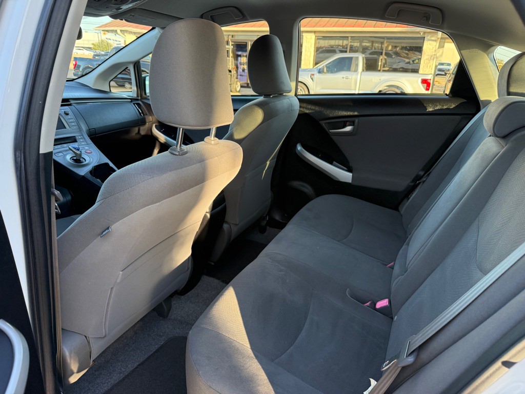 2013 Toyota Prius Image 14