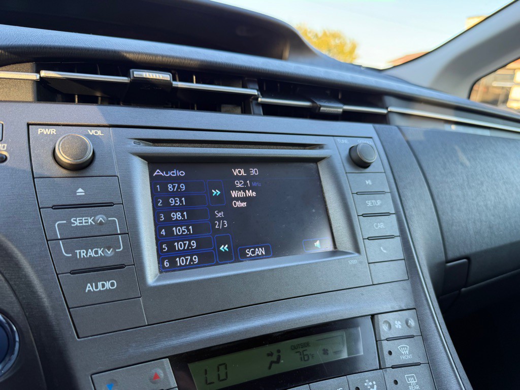 2013 Toyota Prius Image 29