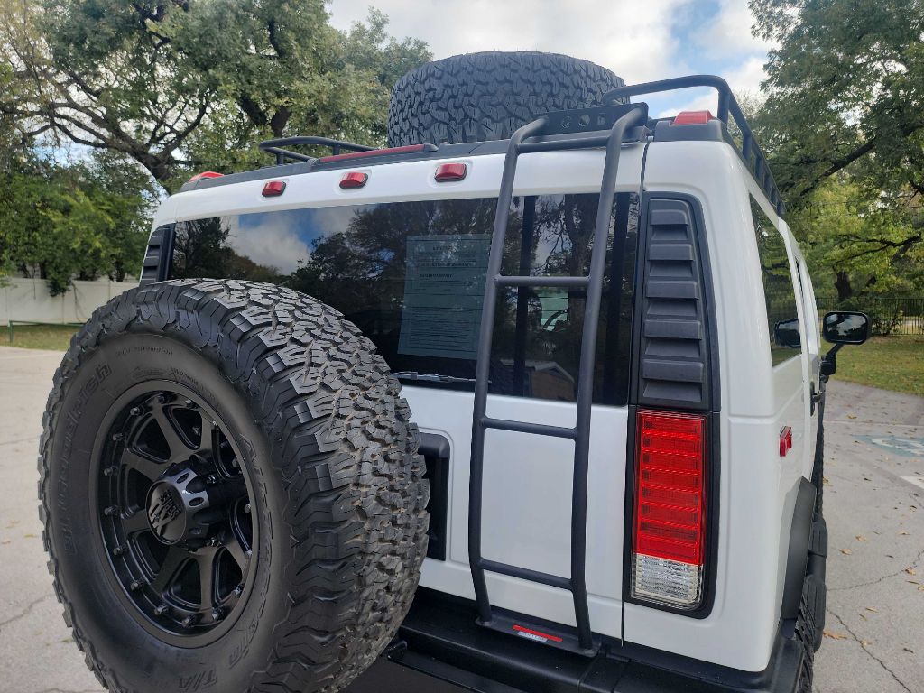 2003 HUMMER H2 Image 7