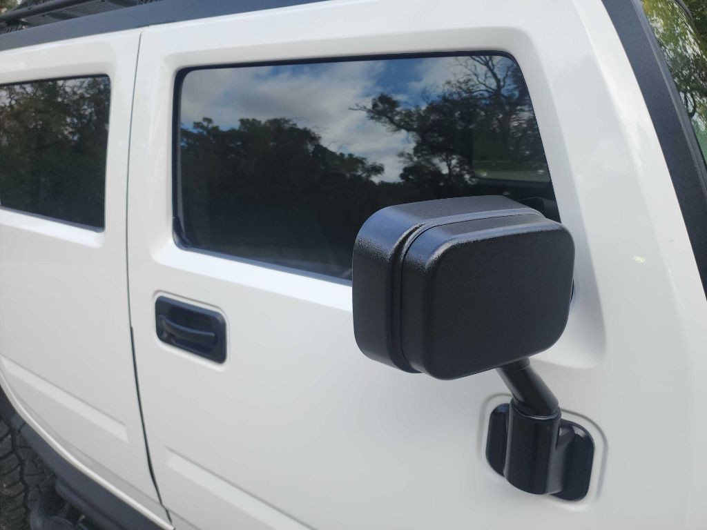 2003 HUMMER H2 Image 11