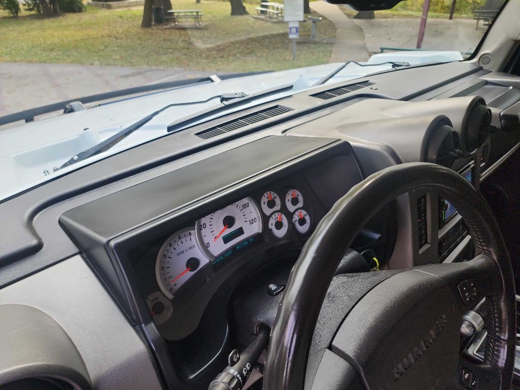 2003 HUMMER H2 Image 22