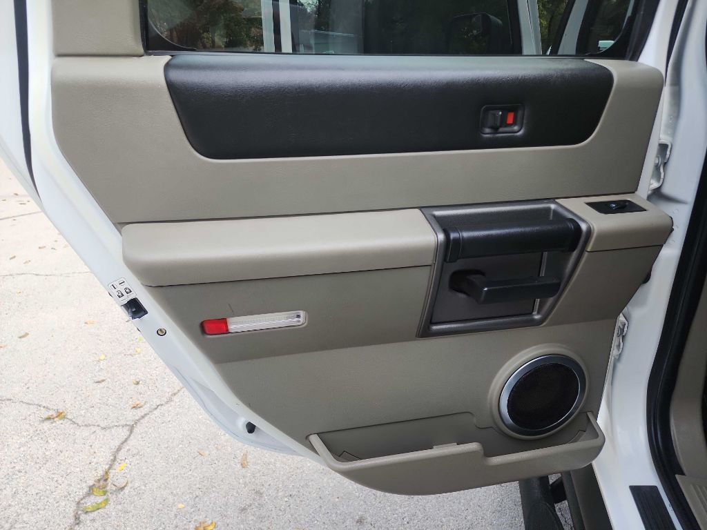 2003 HUMMER H2 Image 28