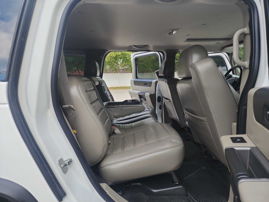 2003 HUMMER H2 Image 37