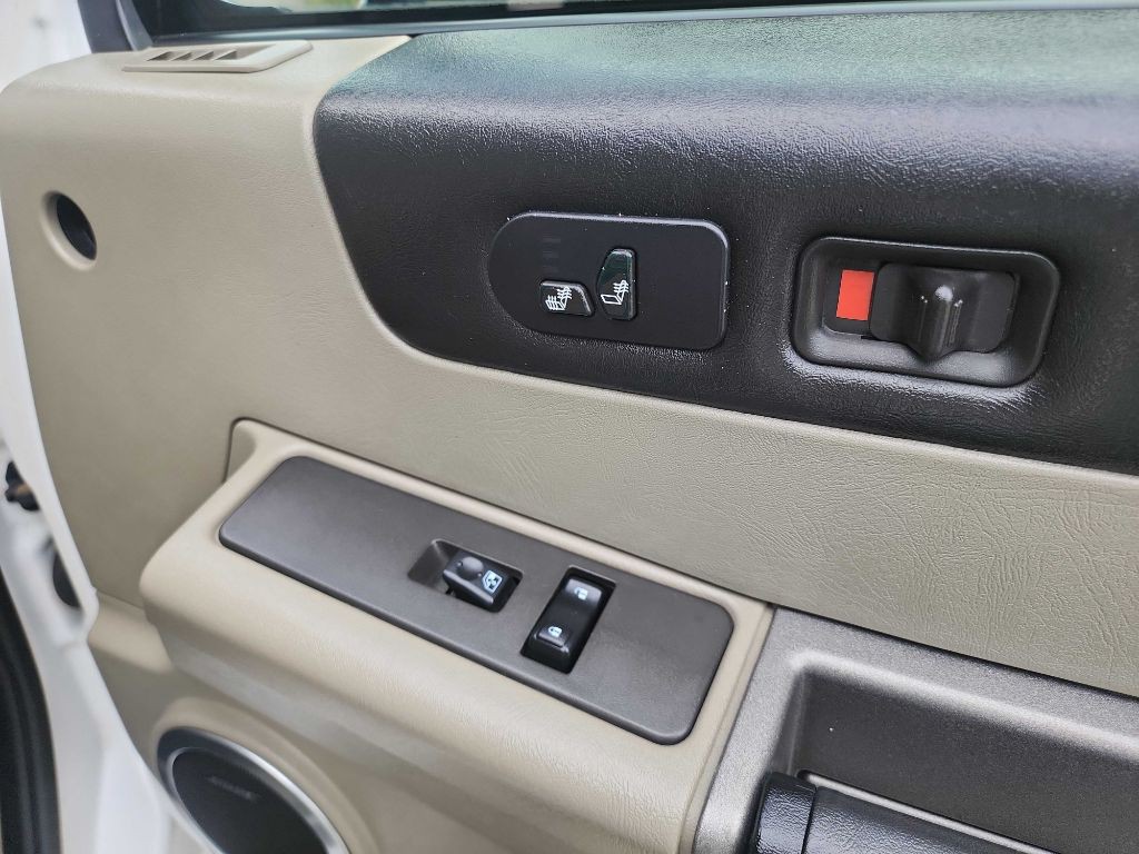 2003 HUMMER H2 Image 38