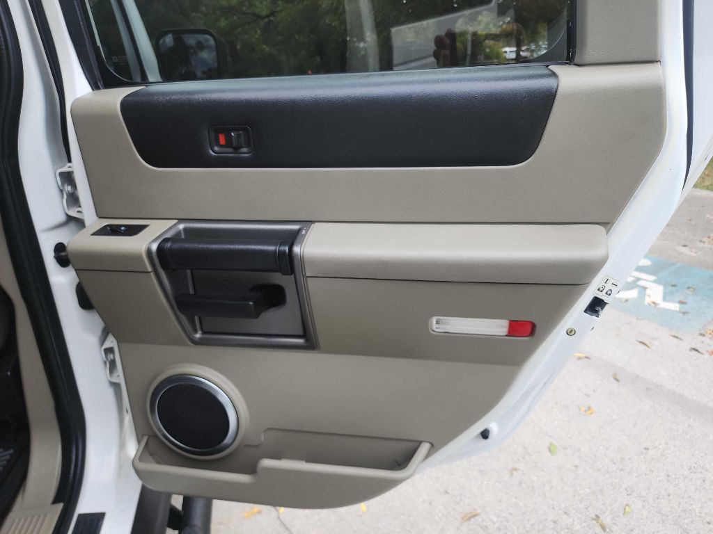 2003 HUMMER H2 Image 39