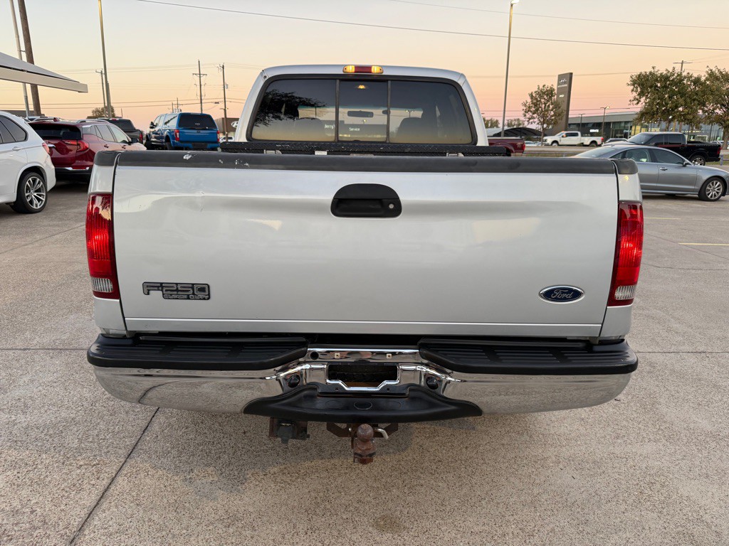 2003 Ford F-250 Image 6