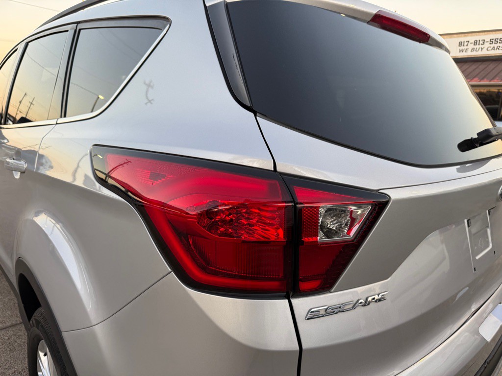 2019 Ford Escape Image 9