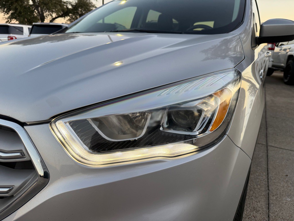 2019 Ford Escape Image 12