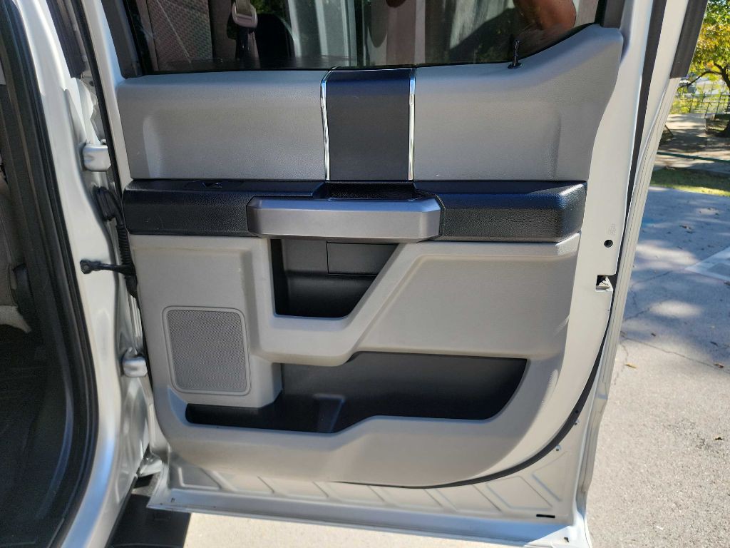 2019 Ford F-250 Image 32