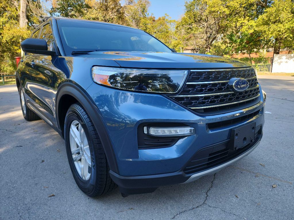 2020 Ford Explorer Image 1