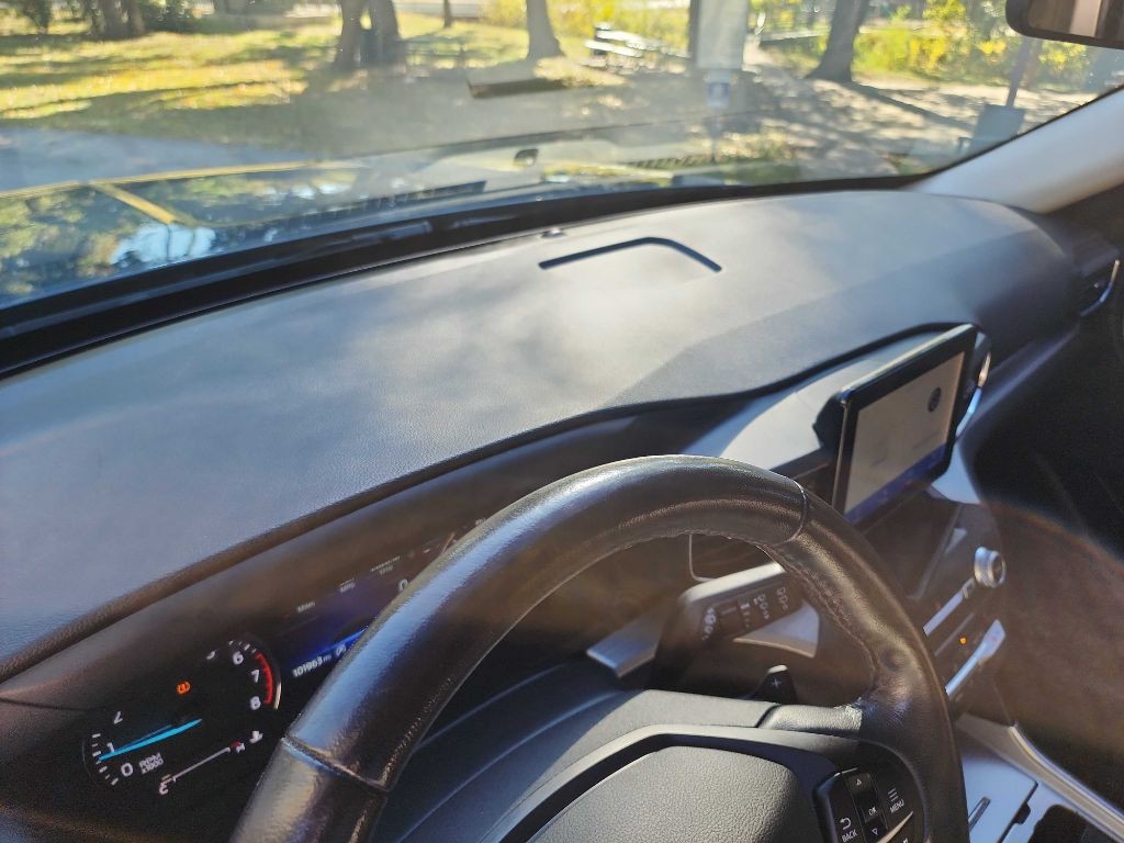 2020 Ford Explorer Image 24