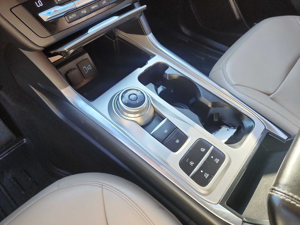 2020 Ford Explorer Image 28