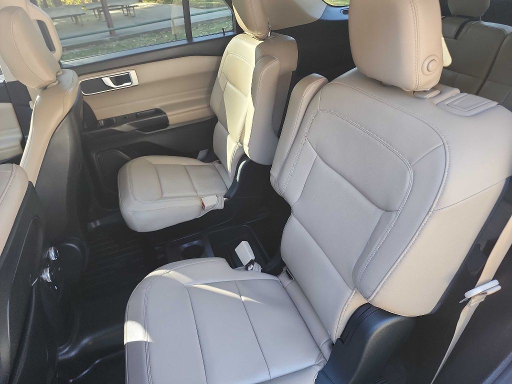 2020 Ford Explorer Image 33