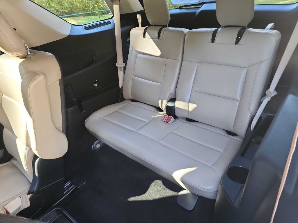 2020 Ford Explorer Image 34