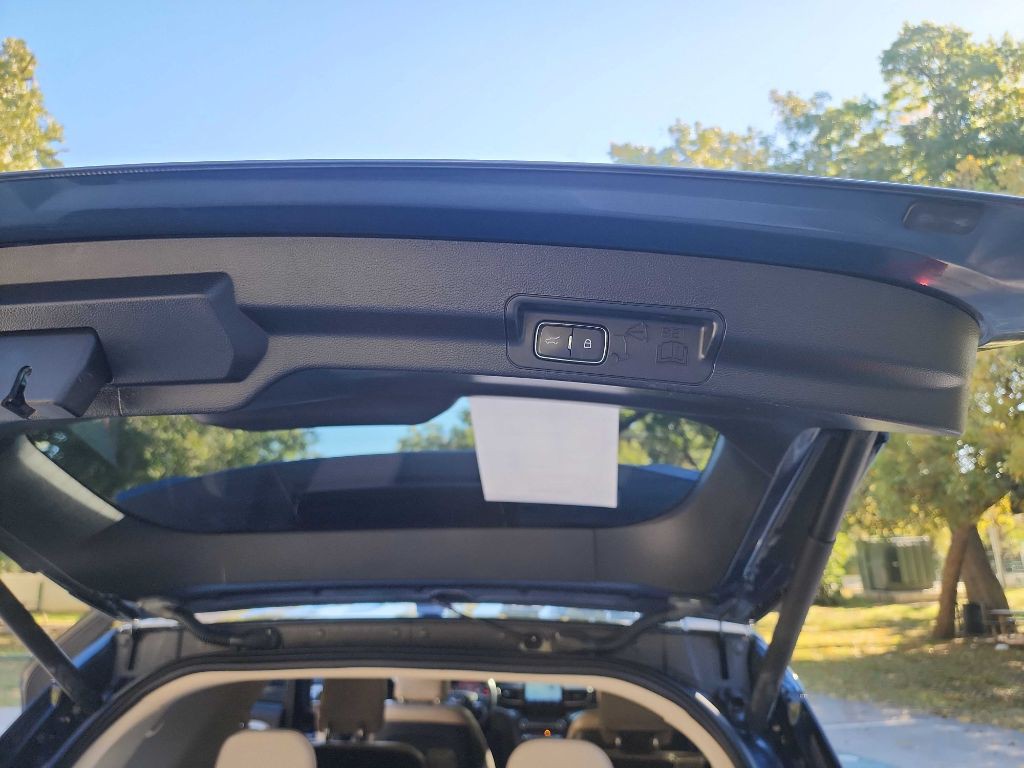 2020 Ford Explorer Image 37