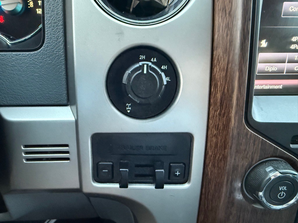 2014 Ford F-150 Image 32