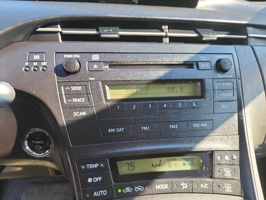 2011 Toyota Prius Image 18