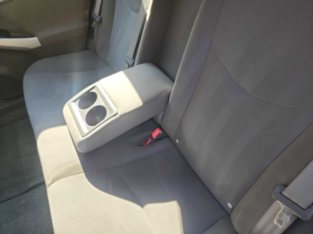 2011 Toyota Prius Image 22
