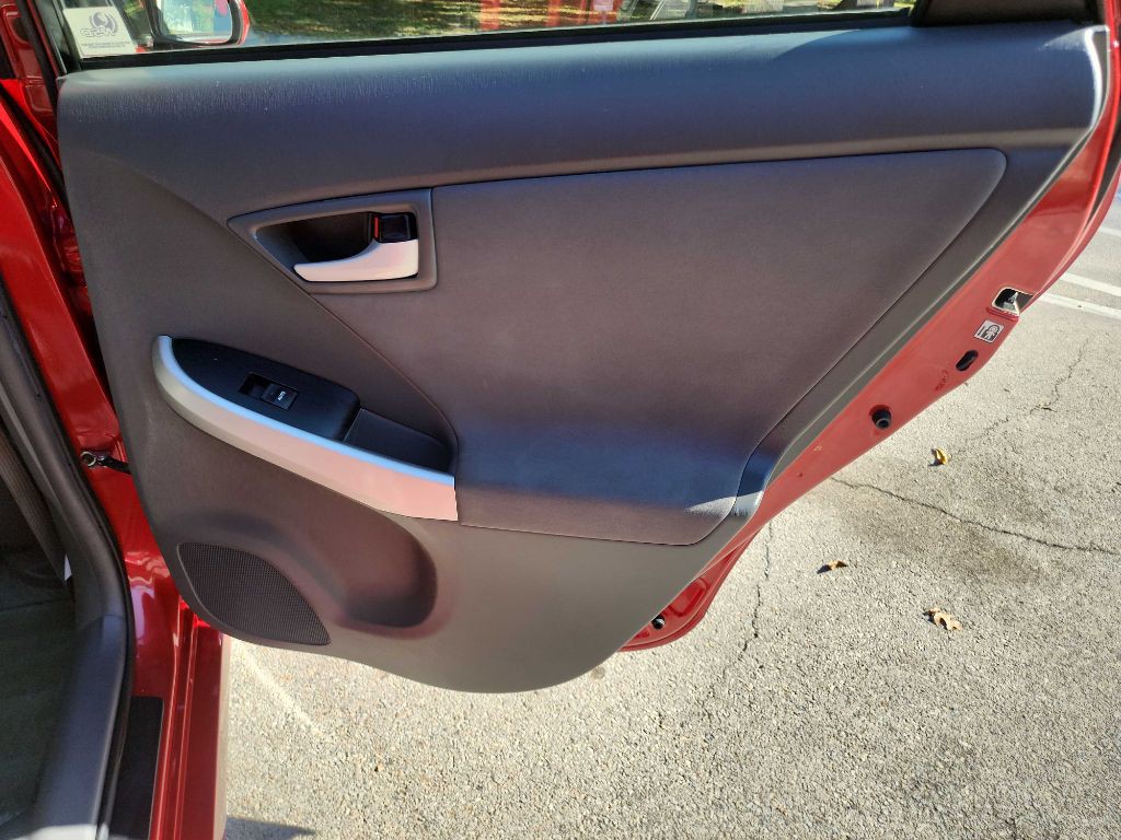 2011 Toyota Prius Image 25